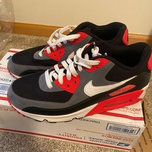 Jock used men’s Nike AirMax 90, size 10.